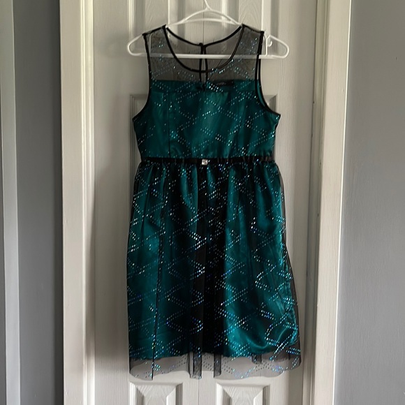 Girls Dress - Picture 1 of 5